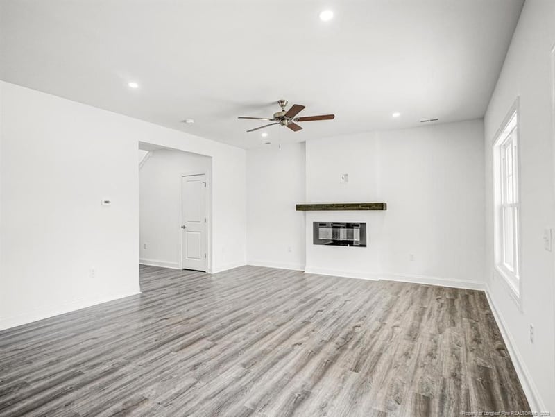 17 Tackett Ct, Lillington, NC 27546