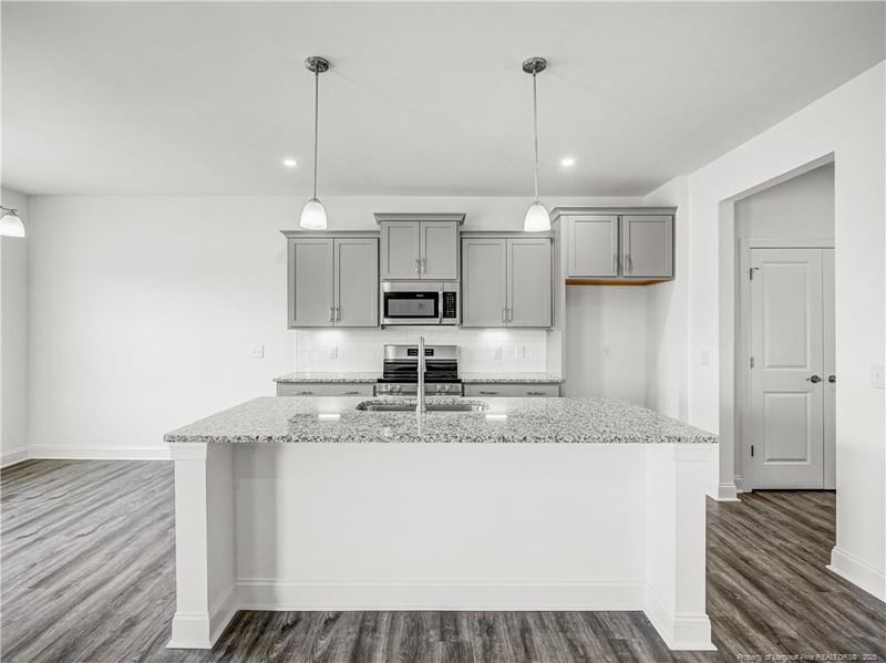 17 Tackett Ct, Lillington, NC 27546