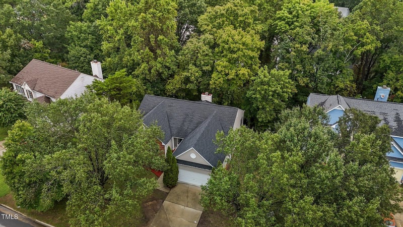 17 Vestrial Ln, Durham, NC 27703