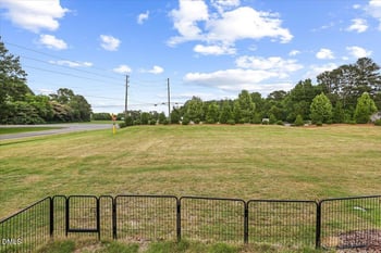 17 Village Edge Dr, Lillington, NC 27546
