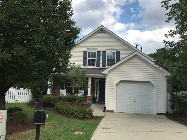 17 Wiltshire Pl, Durham, NC 27713