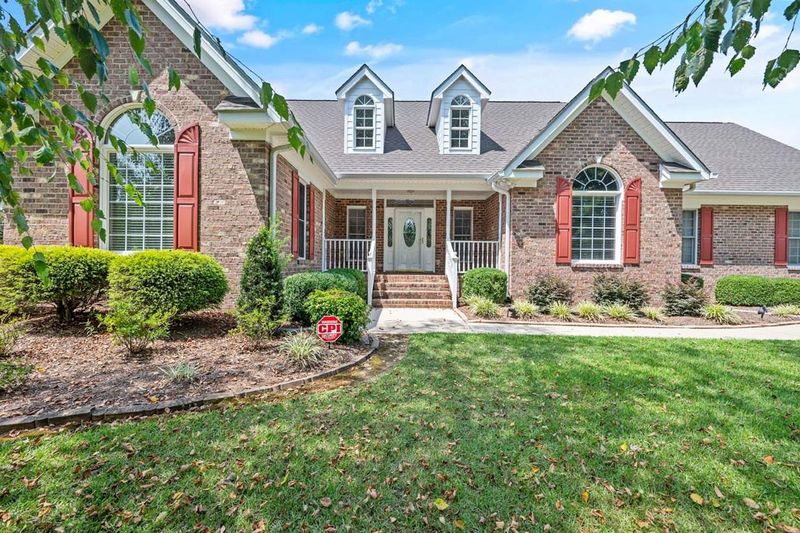 170 Braxtonwood Dr, Angier, NC 27501