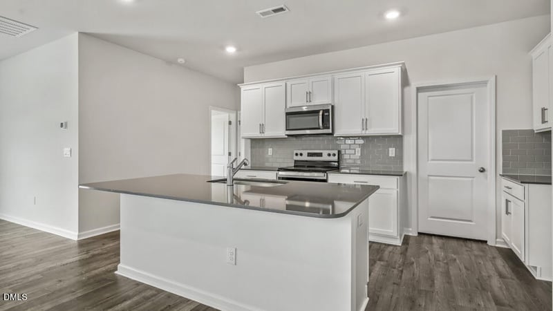 170 Chapel St, Fuquay Varina, NC 27526