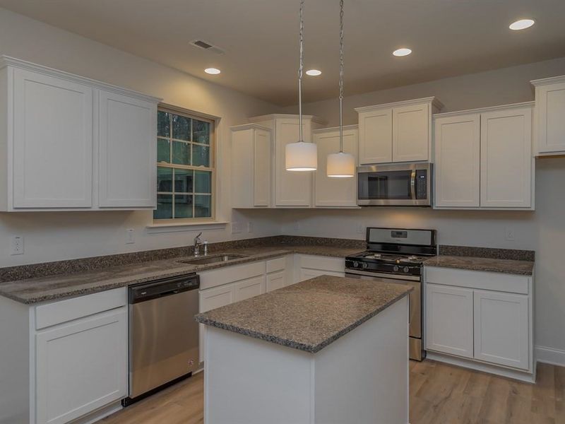 170 Creekhaven Dr #85, Angier, NC 27501