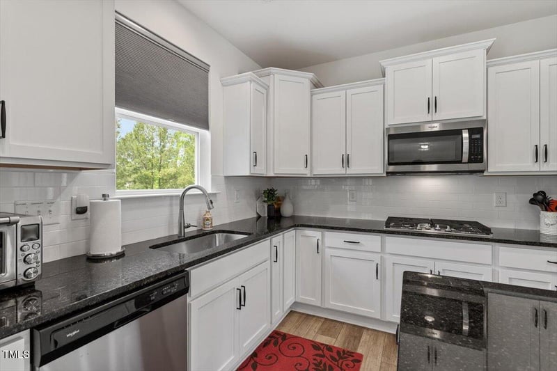 170 Creekhaven Dr, Angier, NC 27501