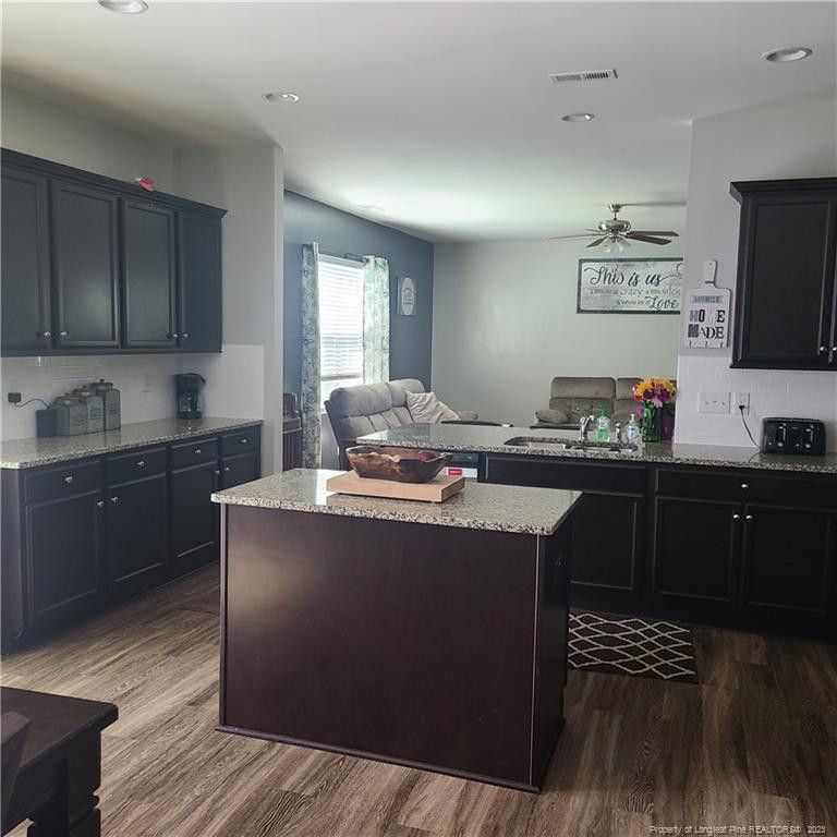 170 S Great White Way S, Clayton, NC 27527