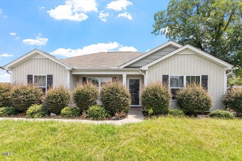 170 Johnston Farms Dr, Smithfield, NC 27577