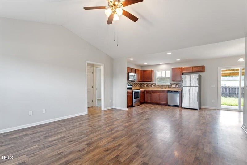 170 Johnston Farms Dr, Smithfield, NC 27577