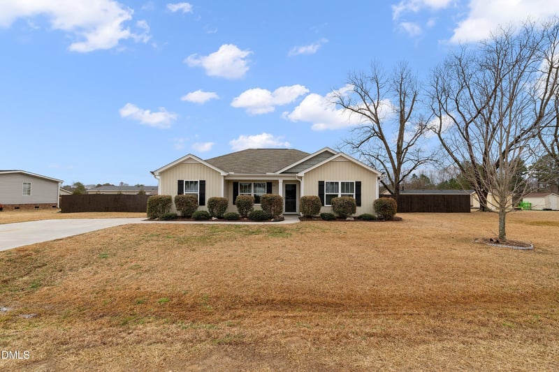 170 Johnston Farms Dr, Smithfield, NC 27577