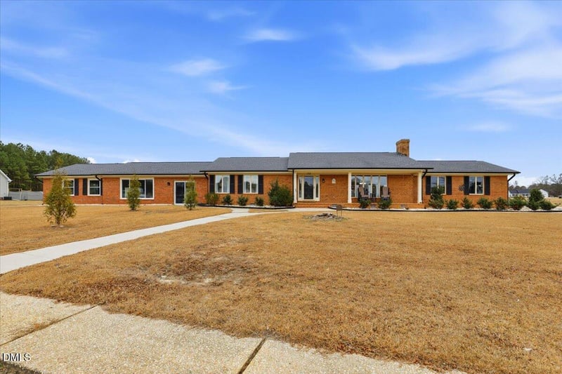 170 Jp Dr, Smithfield, NC 27577