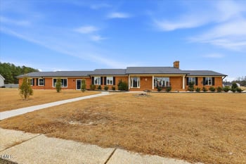 170 Jp Dr, Smithfield, NC 27577