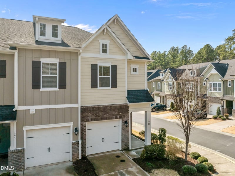170 Manordale Dr, Chapel Hill, NC 27517