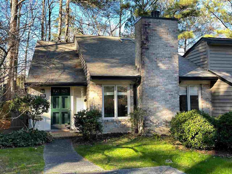 170 Montrose Dr, Durham, NC 27707