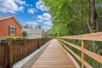 170 Nandina Ct, Fayetteville, NC 28311
