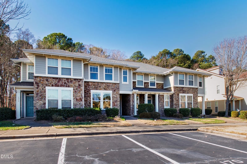 170 Point Comfort Ln, Cary, NC 27519