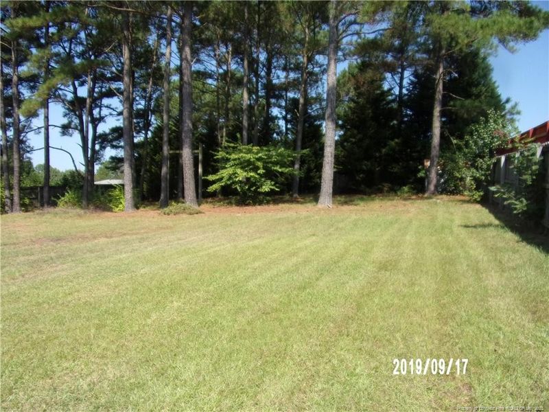 170 Valley View Ct, Sanford, NC 27332