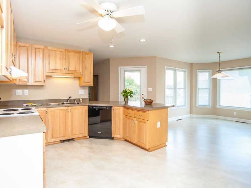 1700 Ashley Downs Dr, Apex, NC 27502