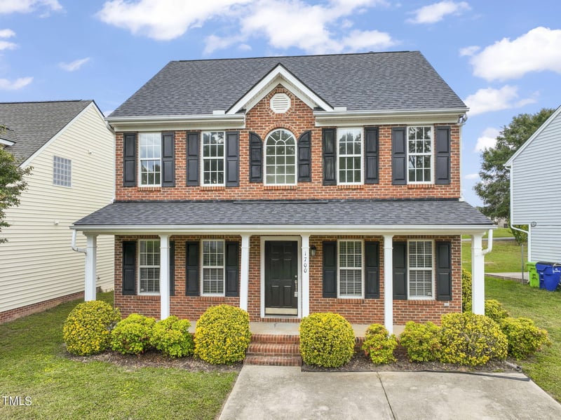 1700 Crag Burn Ln, Raleigh, NC 27604