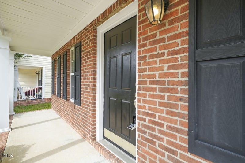 1700 Crag Burn Ln, Raleigh, NC 27604