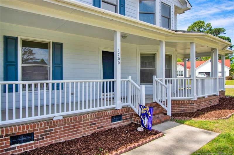1700 Empress Ln, Fayetteville, NC 28304