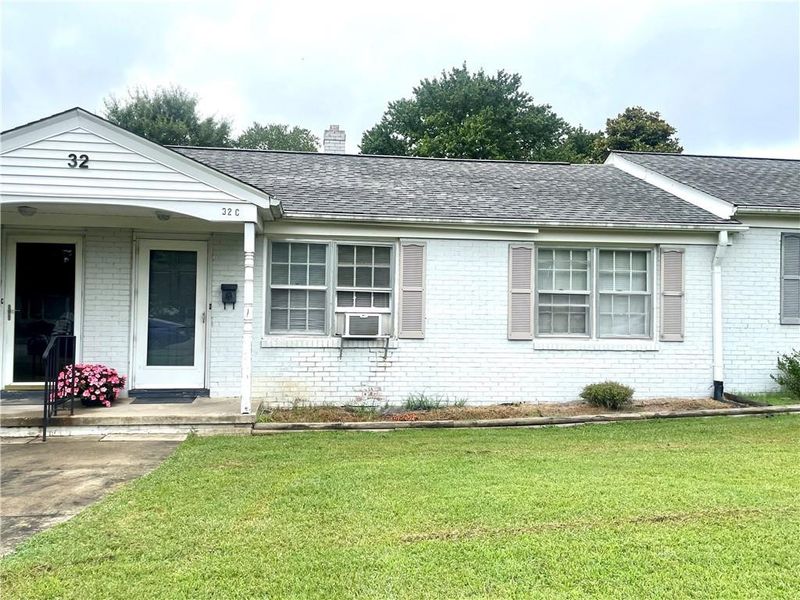 1700 W Front St #32C, Burlington, NC 27215