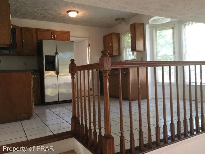 1700 Nuthatch Rd, Fayetteville, NC 28304