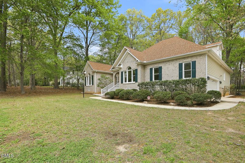1700 W Paces Ferry Rd, Raleigh, NC 27613