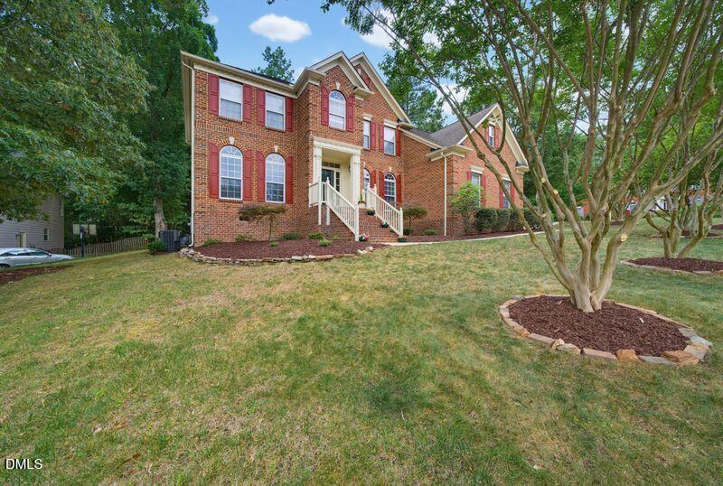 1700 Southwell Ct, Raleigh, NC 27614