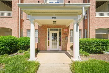 1700 Tiffany Bay Ct, Raleigh, NC 27609