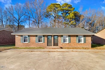 1701 Birchwood Dr, Wilson, NC 27893