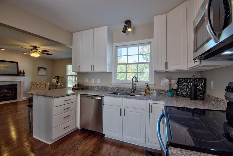 1701 Cheshire Bridge Rd, Durham, NC 27712