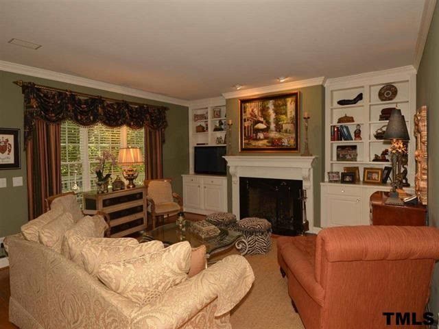 1701 Liatris Ln, Raleigh, NC 27613