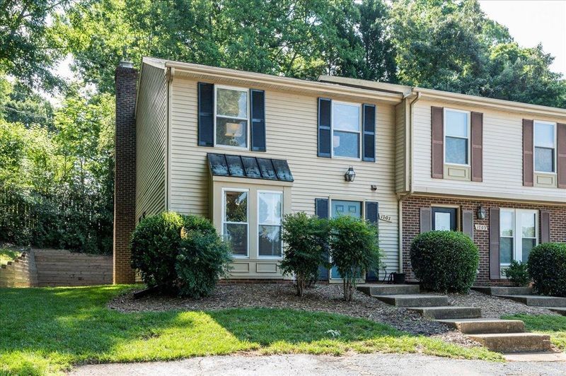 1701 Murad Ct, Raleigh, NC 27606