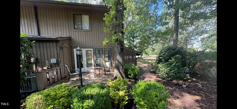 1701 Oak Tree Dr, Chapel Hill, NC 27517