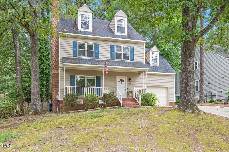 1701 Point O Woods Ct, Raleigh, NC 27604