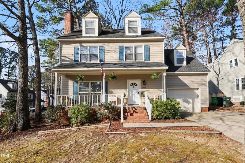 1701 Point Owoods Ct, Raleigh, NC 27604