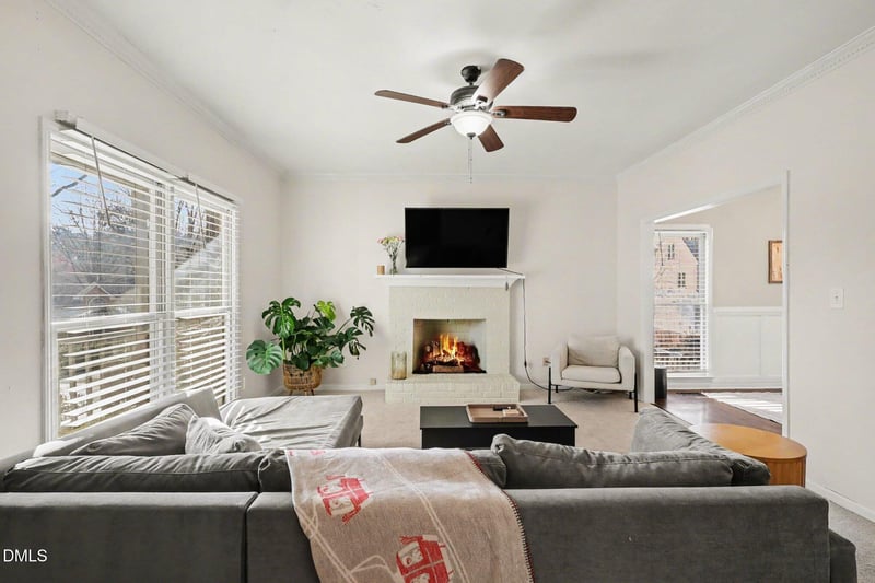 1701 Point Owoods Ct, Raleigh, NC 27604