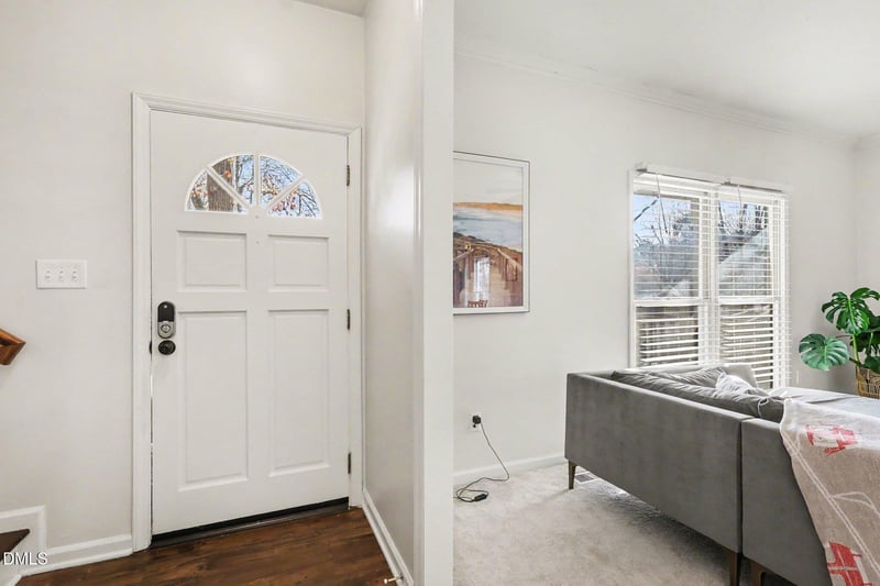 1701 Point Owoods Ct, Raleigh, NC 27604