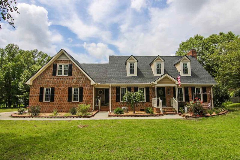 1701 Sunderland Ct, Raleigh, NC 27603