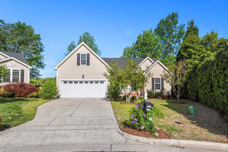 1702 Brashear Ct, Apex, NC 27523