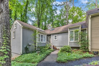 1702 Falls Church Rd, Raleigh, NC 27609