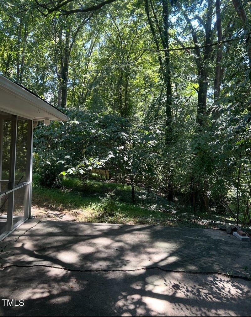 1702 Ferrell Rd, Chapel Hill, NC 27517