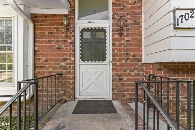 1702 Ferrell Rd, Chapel Hill, NC 27517