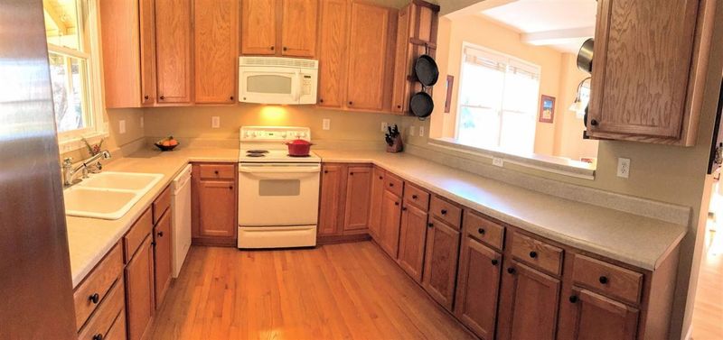 1702 Meeting St, Durham, NC 27705