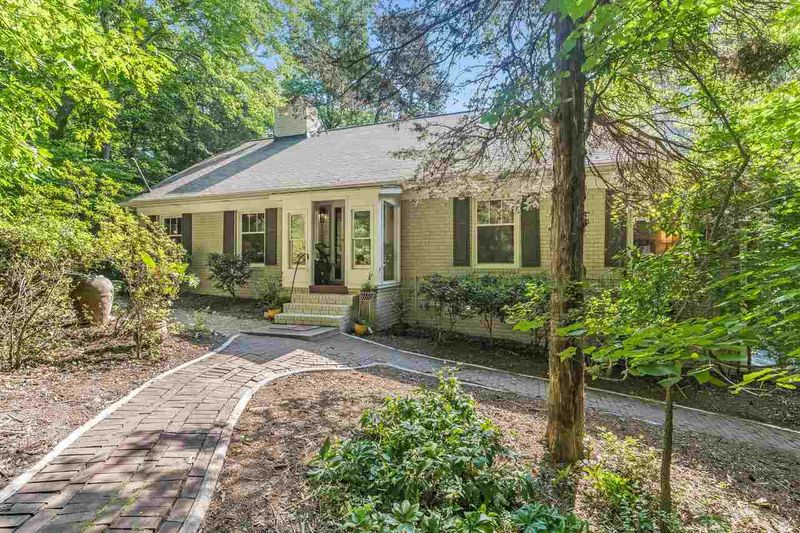 1702 Michaux Rd, Chapel Hill, NC 27514