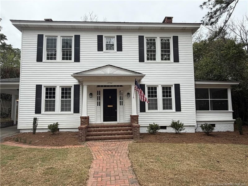 1702 Raeford Rd, Fayetteville, NC 28305