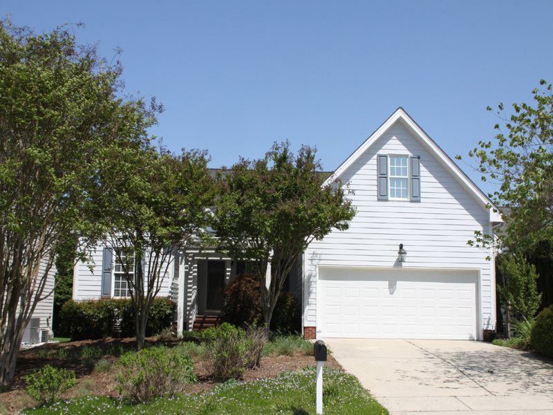 1703 Brashear Ct, Apex, NC 27523