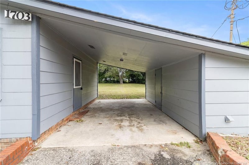 1703 Gardenia Ave, Fayetteville, NC 28311