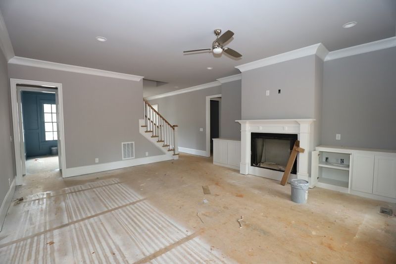 1703 Pineview St, Raleigh, NC 27608