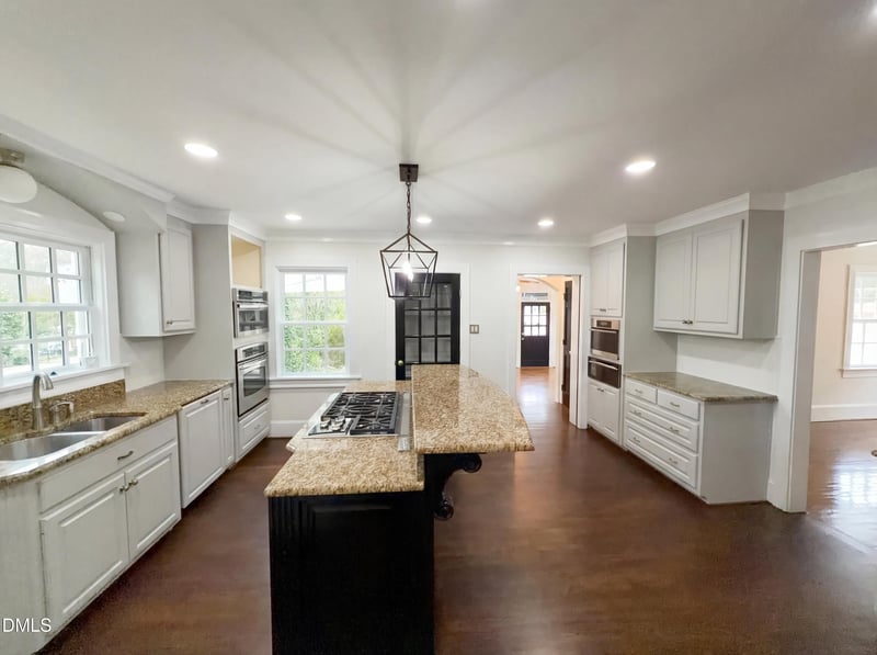 1703 Raeford Rd, Fayetteville, NC 28305